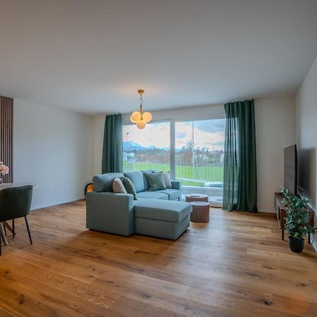 Visionary Hospitality Rothenburg, Lucerne - Premium Apartments With Free Parking, Washer, Kitchen, Terrace, 15' City Bagian luar foto
