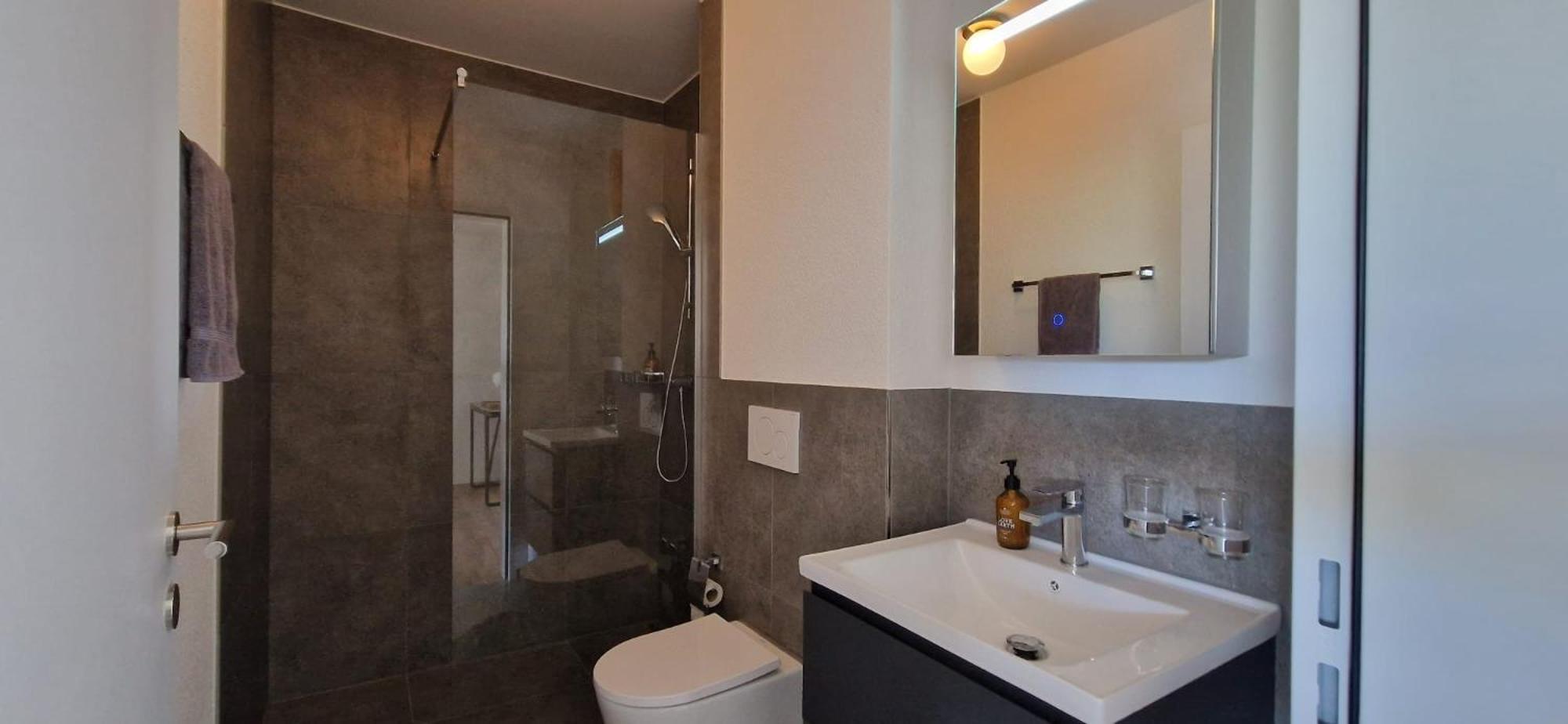 Visionary Hospitality Rothenburg, Lucerne - Premium Apartments With Free Parking, Washer, Kitchen, Terrace, 15' City Bagian luar foto